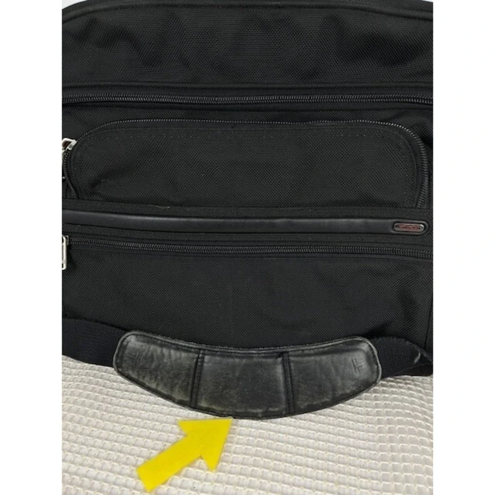 Tumi Alpha Expandable Laptop Bag Briefcase Black‎ 26176D4